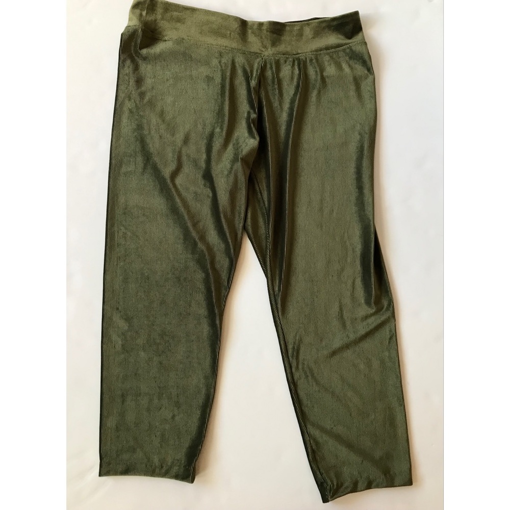 Cuddl Duds Women’s Olive Green Velour Stretch Leggings Size 1X